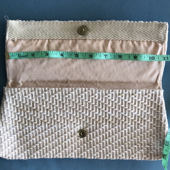 Vintage made in Italy cream woven clutch - Picture 4 of 8